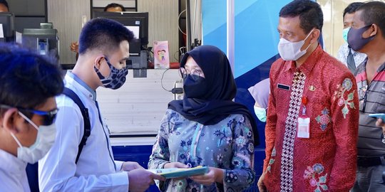 Teman Netra di Banyuwangi Kini Mendapat Dokumen Kependudukan Braille