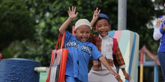 Hidup Bahagia di Pulau Sabira | merdeka.com - Vimarsana News