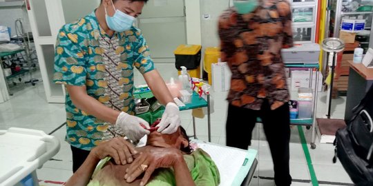 Perkosa Anak Tetangga, Pria Renta di Lumajang Dihakimi Massa