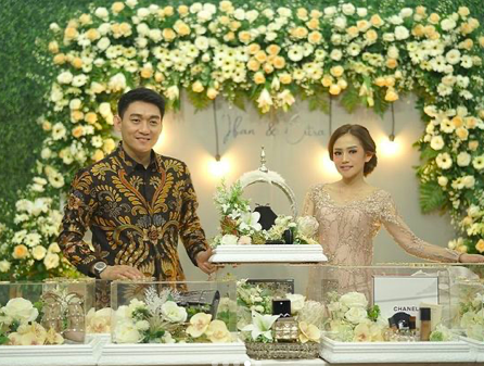 dari teman sma hingga menikah ini perjalanan cinta ifan seventeen dan citra monica