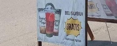 jadi sorotan potret banner 039promo039 jual minuman ini bikin bingung para pelanggan