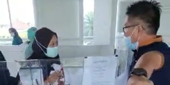 Epidemiolog Sebut Penumpang Positif Antigen Seharusnya Diarahkan untuk Tes PCR