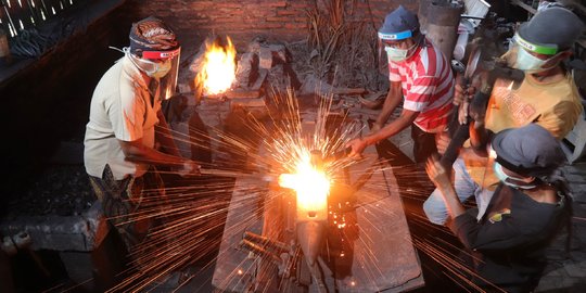 Sang Penempa Pusaka Khas Indonesia, Warisan Nenek Moyang