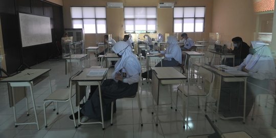 Covid di DKI Tembus 1.000 Kasus, Simulasi Belajar Tatap Muka Tetap Dilanjutkan