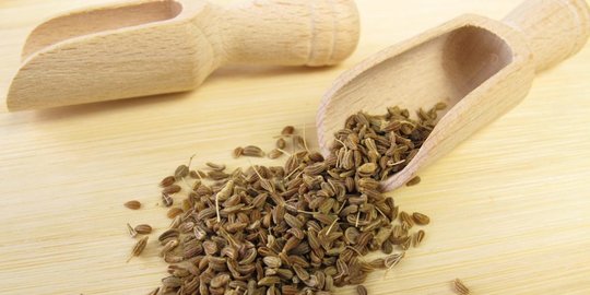 chamomile dan madu mentah
