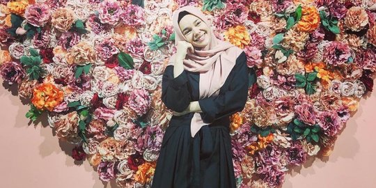 Lakoni Bisnis Kuliner, Ini 4 Potret Restoran Milik Dewi Sandra yang Serba Pink