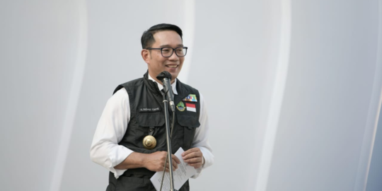 Galang Dana untuk Palestina, Ini Cerita Ridwan Kamil Lelang Lukisan Kaligrafi