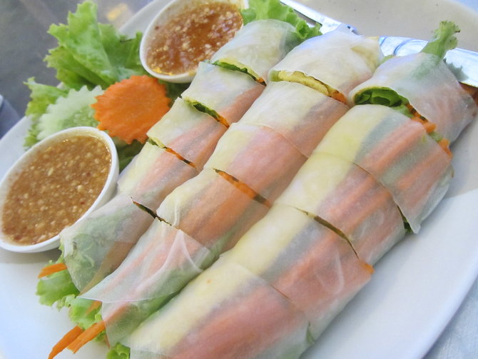 salad roll vietnam