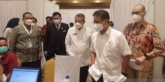 Menkes Minta Pemkot Tangsel Sediakan Lokasi Vaksinasi Permanen