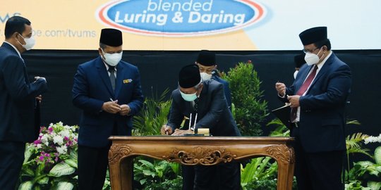 Hadiri Pelantikan Wakil Rektor, Gibran Titip Anak-Anak Muda Solo ke UMS