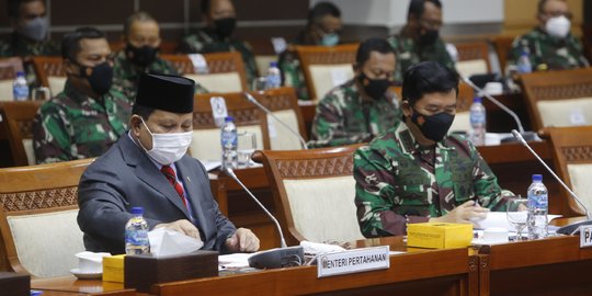 Usai Rapat dengan Komisi I, Prabowo Ungkap Perpres Alpalhankam Masih Digodok