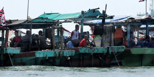 Curi Ikan di Perairan Indonesia, 3 Kapal Malaysia Ditenggelamkan