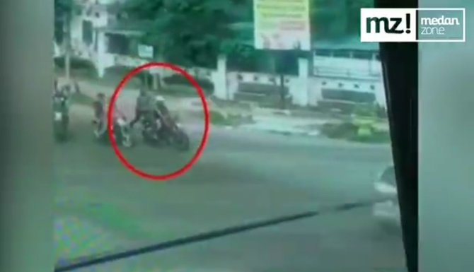 viral aksi begal tusuk pengendara motor di lampu merah begini kondisi terkini korban