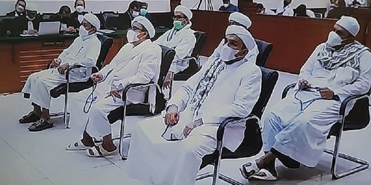 Pengacara Sebut Jaksa Bernafsu Penjarakan Rizieq Syihab