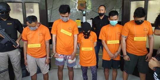 Pasutri di Bandung Bisnis Narkoba, Sembunyikan Sabu di Microwave