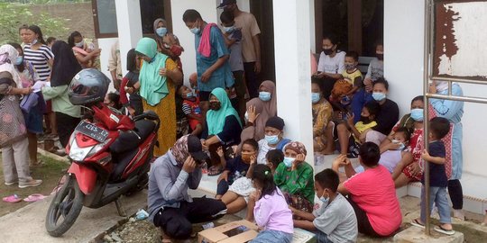 Warga 4 Dusun di Karawang Keracunan Massal, Diduga akibat Kebocoran Gas