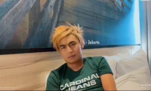 charly rambut