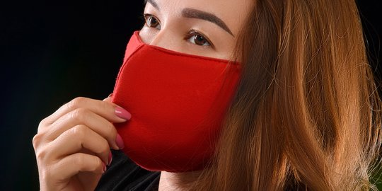 INFOGRAFIS: Cara Gunakan Masker Ganda Efektif Cegah Covid-19