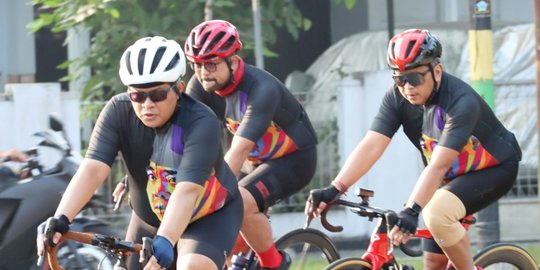 Rayakan Bulan Bung Karno, Pramono Anung dan Sekjen PDIP Gowes di Yogyakarta