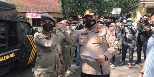 Tangkap Penusuk Polantas, 3 Satpol PP Palembang Dapat Penghargaan dari Kapolda Sumsel