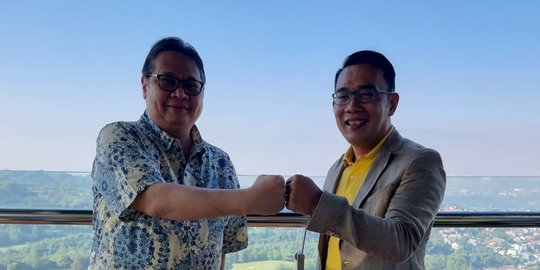 Pertemuan Airlangga-Ridwan Kamil Dinilai Cek Ombak untuk 2024