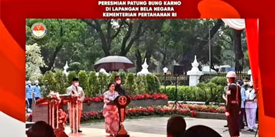 Prabowo Ungkap Alasan Pembuatan Patung Bung Karno Menunggang Kuda di Kompleks Kemhan