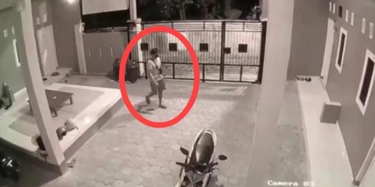 Mahasiswi Makassar Diperkosa dan Dirampok, Polisi Buru Pelaku yang di Terekam CCTV