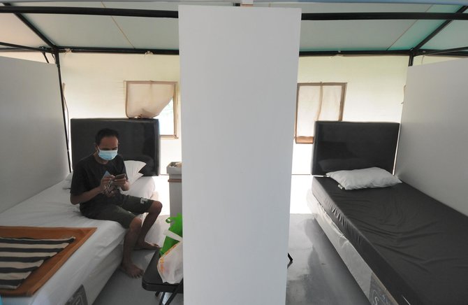 aktivitas penderita covid 19 di tenda gampling rlc