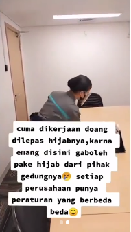 curhat sedih wanita terpaksa lepas hijab di kantor