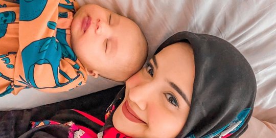 5 Potret Terbaru Baby Ukkasya Anak Zaskia Sungkar Makin Bulat, Lucu dan Menggemaskan