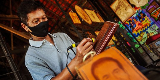 Karya Seni Pirografi, Perpaduan Keterampilan Menggambar dan Membakar