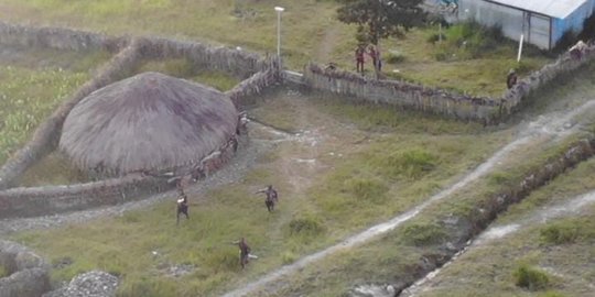 Buru Kelompok Teroris di Papua, TNI-Polri Lumpuhkan 1 Orang