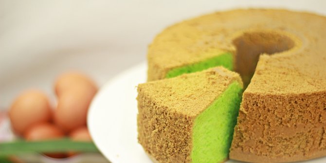 7 Resep Bolu Pandan Sederhana Ala Rumahan, Praktis Dan Empuk Halaman 2 |  Merdeka.com 7 Resep Bolu Pandan Sederhana Ala Rumahan, Praktis Dan Empuk Halaman 2 |  Merdeka.com