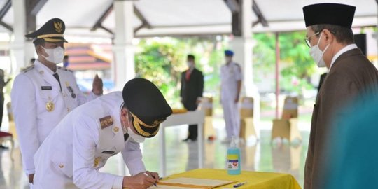 Usai Dilantik, Bupati Rokan Hilir Diminta Percepat Vaksinasi Covid-19