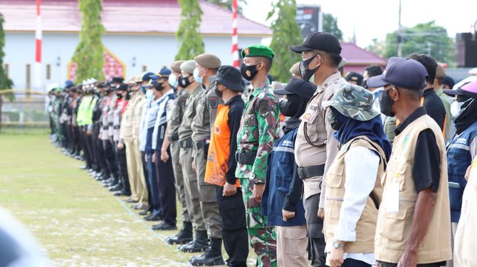 polda kalteng gelar apel operasi yustisi tim pemburu covid 19