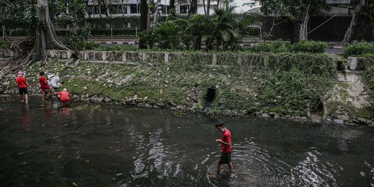 Terbatasnya Lahan Bermain Anak di Jakarta