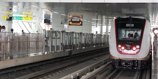 Menhub Budi Target LRT Jabodebek Beroperasi Tahun Depan
