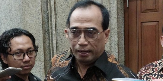 Pesan Jokowi ke Menhub Budi: Transportasi Massal Harus Konsisten Dilakukan