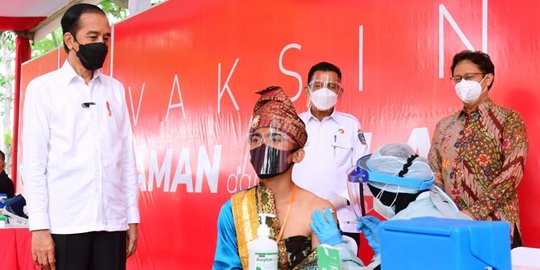 Jokowi Tekankan Pentingnya Vaksinasi untuk Pelaku Transportasi