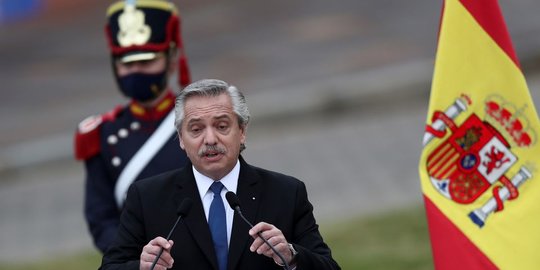 Presiden Argentina Tuai Kecaman Setelah Sebut Orang Brasil 'Berasal dari Hutan'