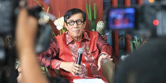 PDIP Tanggapi Guyonan Yasonna Soal AHY: Tidak Penting Baper Urusan Begini