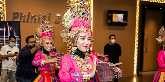 Cantik Jelita Berbalut Babu Nggawi, Baju Adat Tolaki Sulawesi Tenggara