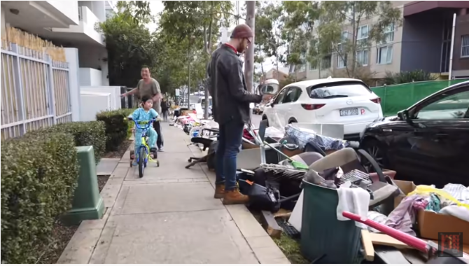 barang bermerk di australia cuma jadi sampah