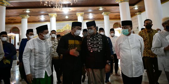 Sarapan Tahu Sumedang, Ridwan Kamil dan Anies Bahas Kerja Sama dan Penjajakan