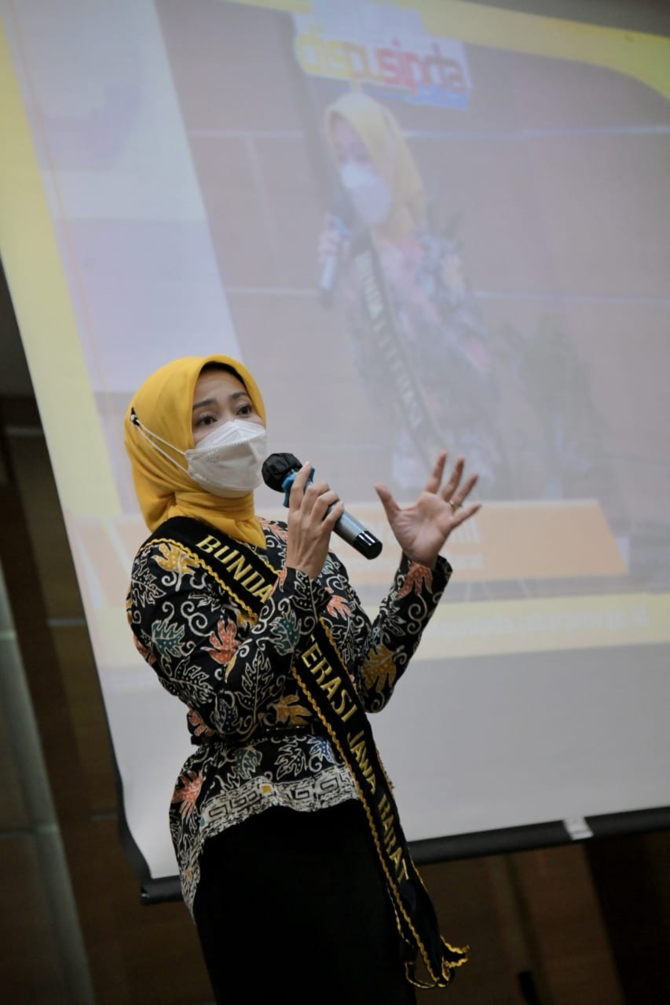 atalia praratya ridwan kamil mengapresiasi penyelenggaraan lomba video blog
