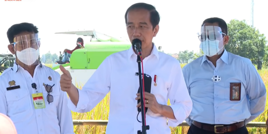 Jokowi Beri Tunjangan untuk PNS Pengawas Alat dan Mesin Pertanian