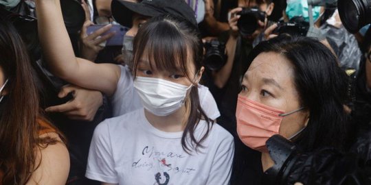 Aktivis Pro Demokrasi Hong Kong Agnes Chow Dibebaskan Setelah Dihukum Enam Bulan