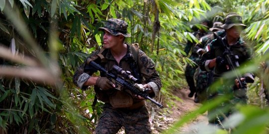 Melihat TNI Latihan Bareng dengan Tentara Amerika di Hutan Banyuwangi