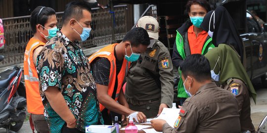 Kasus Covid-19 Naik, DPRD DKI Sebut Pengawasan di Pasar dan Transportasi Belum Ketat