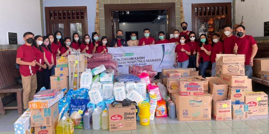 Sejumlah Penyandang Disabilitas di Manado Terima Bantuan - Vimarsana News